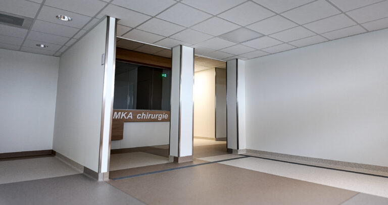 Vloerafwerking MKA Chirurgie met verschillende kleuren